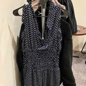 Max studio jumpsuit in size XL. It’s from Macy’s.